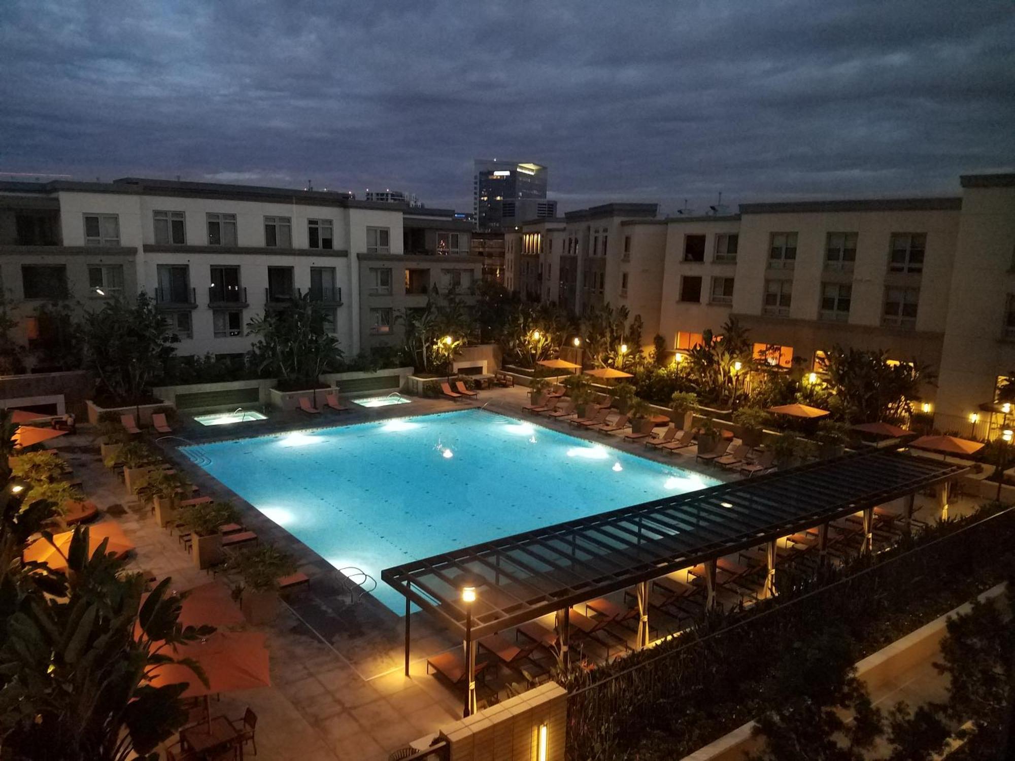 Penthouse Dreams Irvine Exterior foto