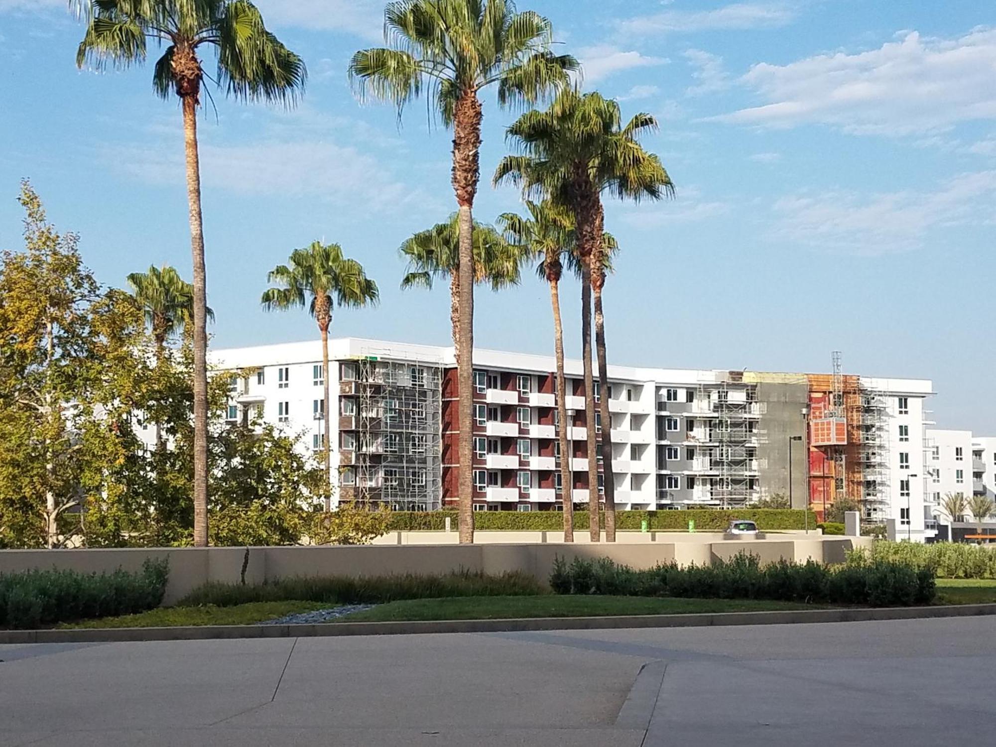 Penthouse Dreams Irvine Exterior foto